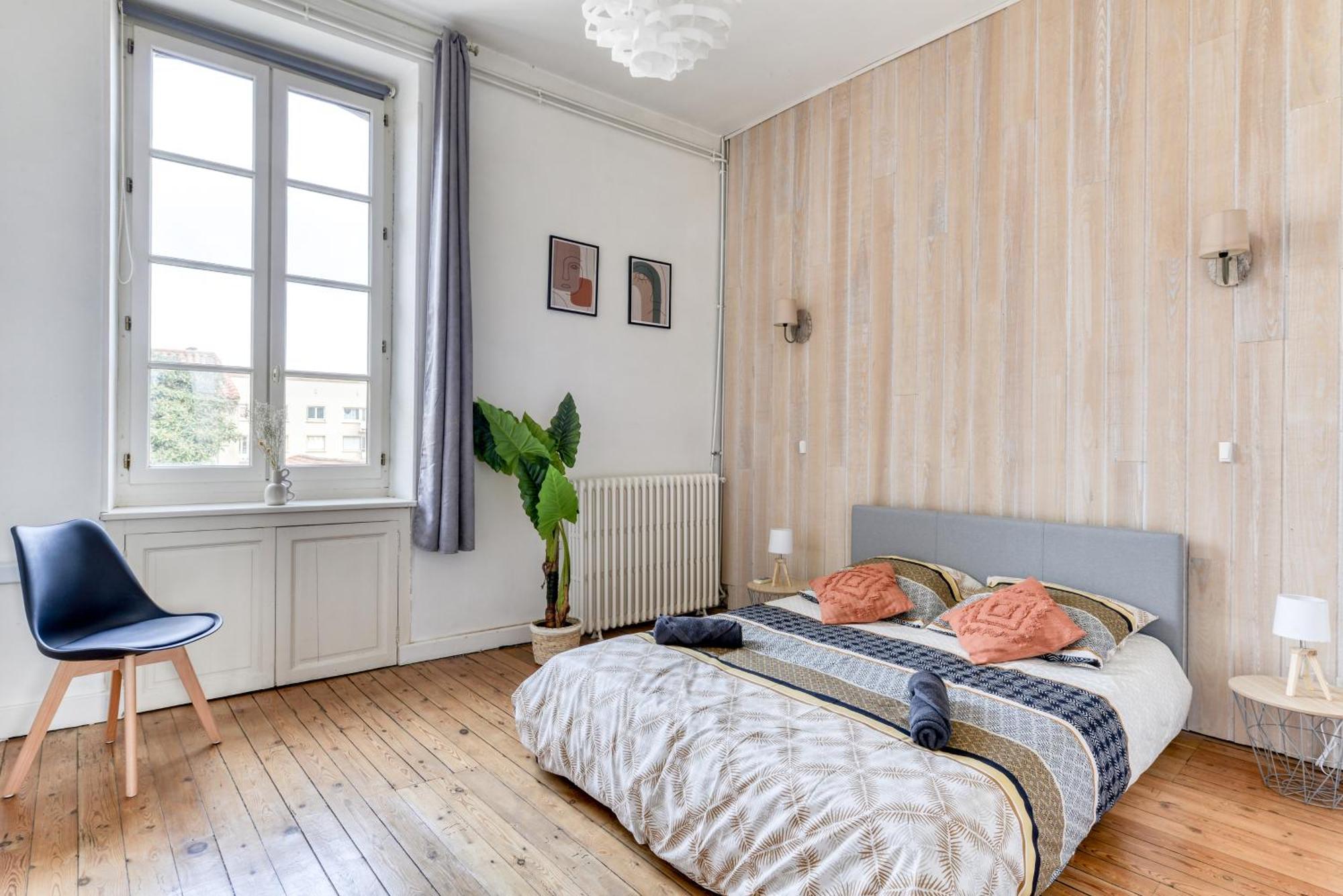 Le Marty - Wifi - Central - Climatison - Parking Gratuit Carcassonne Bagian luar foto