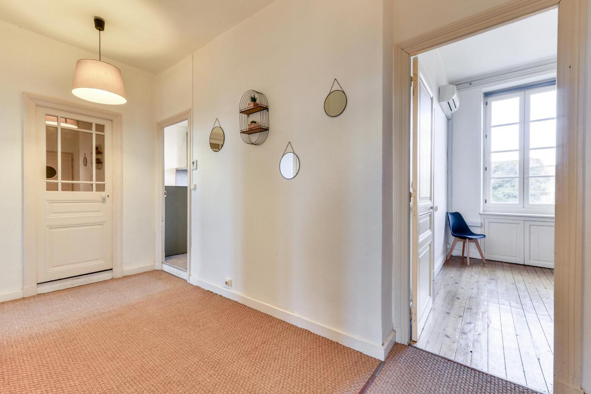 Le Marty - Wifi - Central - Climatison - Parking Gratuit Carcassonne Bagian luar foto