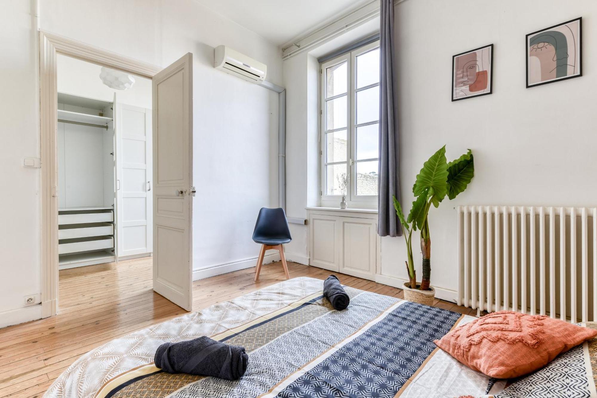 Le Marty - Wifi - Central - Climatison - Parking Gratuit Carcassonne Bagian luar foto